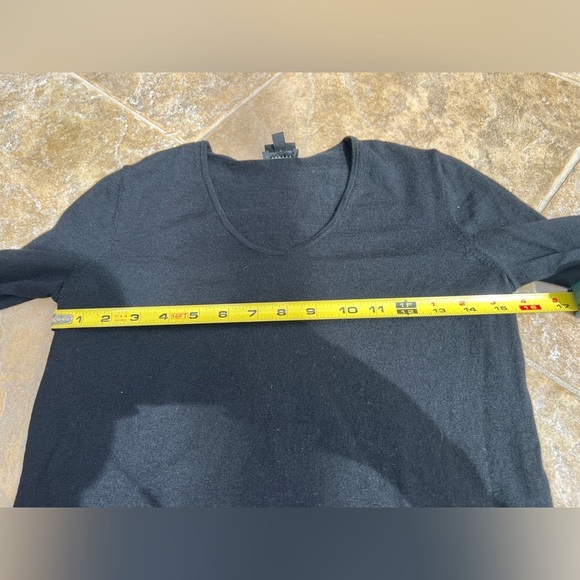 Talbots Womens Black Classic Merino Wool V-Neck Minimalist Pullover Sweater XS - Picture 4 of 7